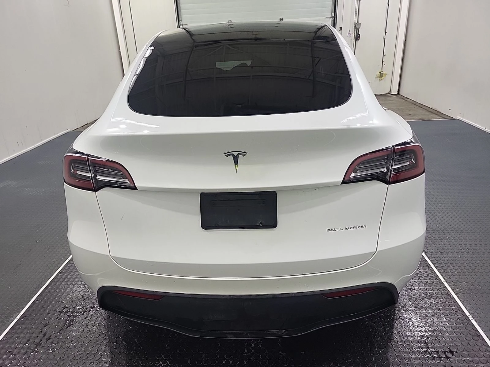 Tesla Model Y * Long Range * CARFAX * 2 КОМПЛЕКТА ГУМИ*  - изображение 4