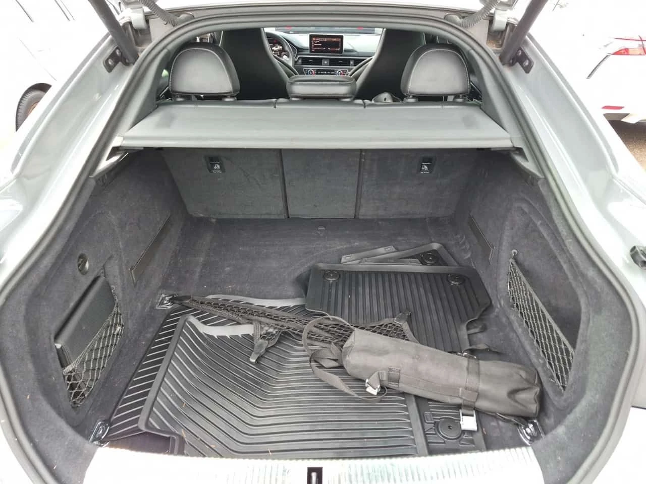 Audi Rs5 NARDO GREY / CARFAX /DIS/360 /MASSAGE , снимка 13 - Автомобили и джипове - 53817226