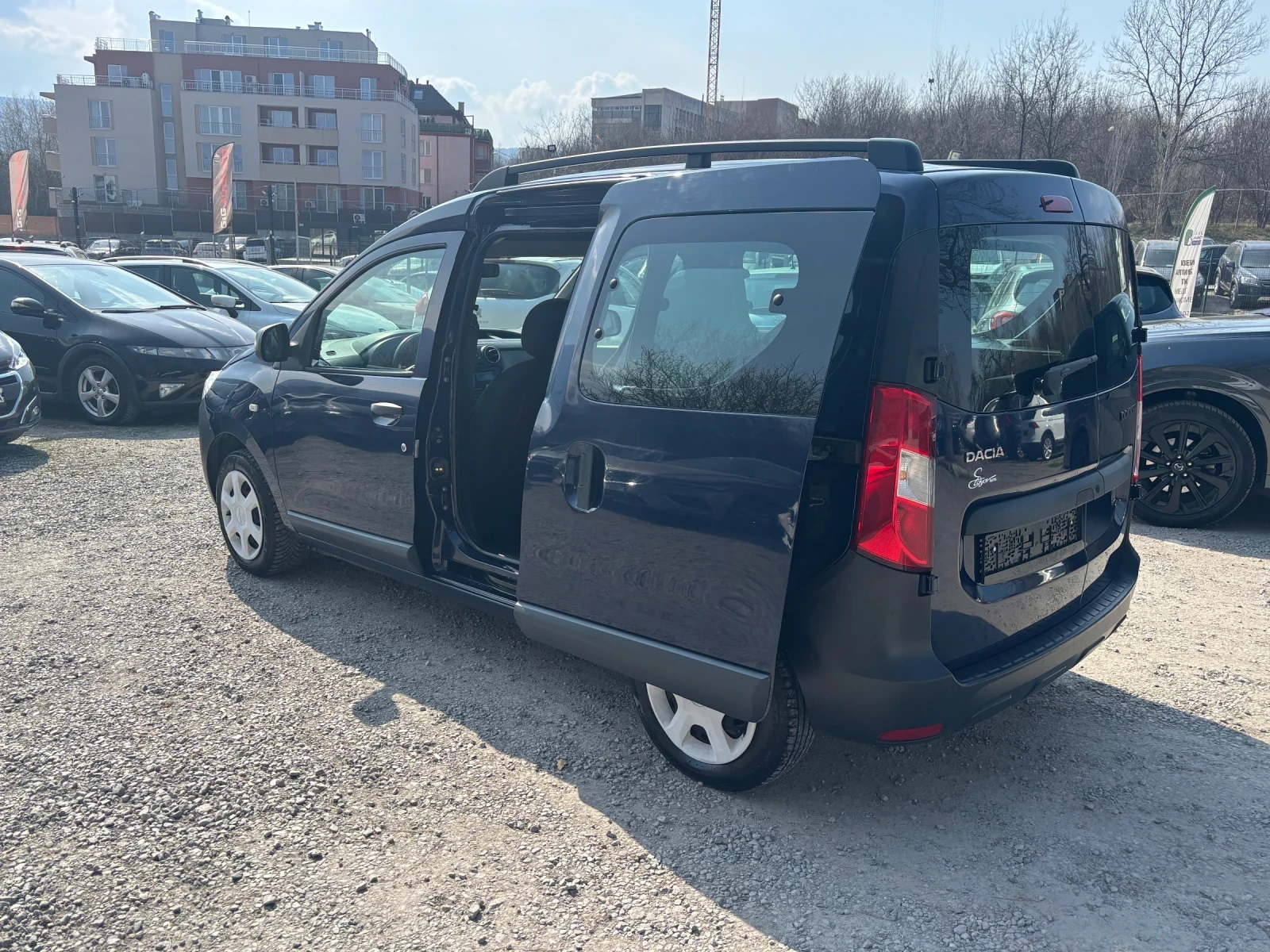 Dacia Dokker 1.6ГАЗ/GPL, снимка 9 - Автомобили и джипове - 53875030