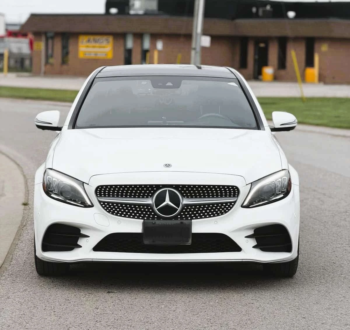 Mercedes-Benz C 300 4MATIC* DISTRONIC* PANORAMA* , снимка 6 - Автомобили и джипове - 54784074