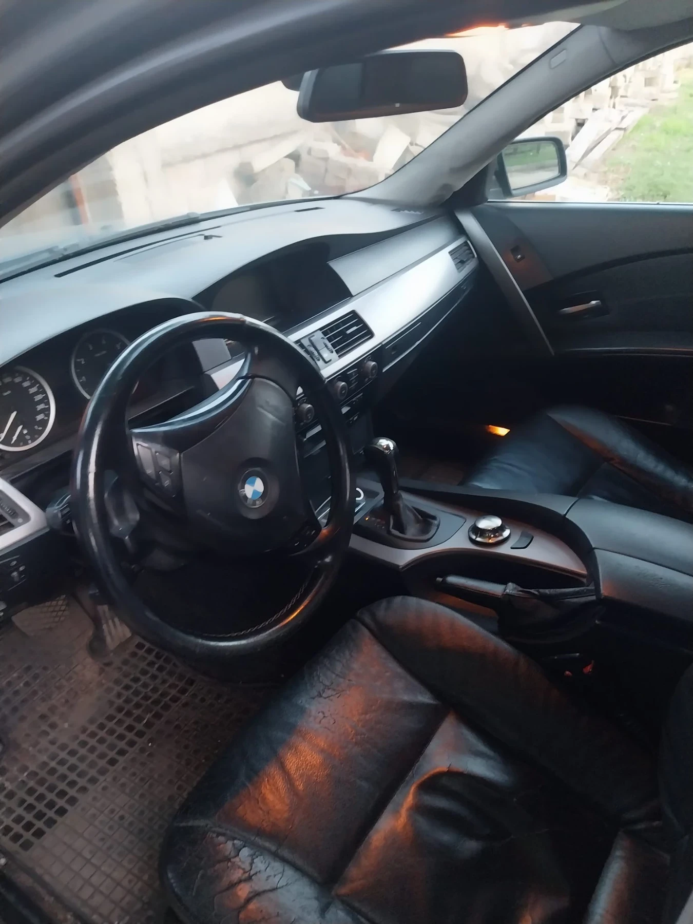 BMW 520, снимка 12 - Автомобили и джипове - 54859872