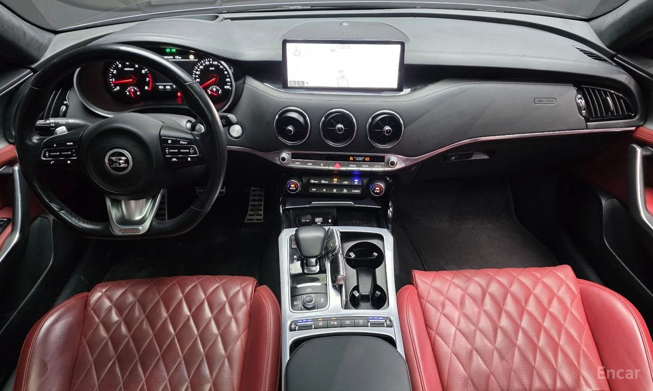 Kia Stinger 3.3 GT Masters AWD* HEAD-UP* 360 CAM* DISTRONIC* , снимка 9 - Автомобили и джипове - 54894144