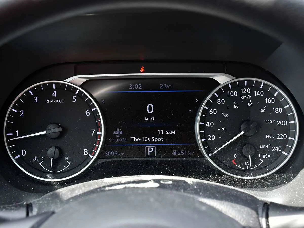 Nissan Sentra SV | AppleCarplay ЦЕНА ДО БГ, снимка 9 - Автомобили и джипове - 54960794