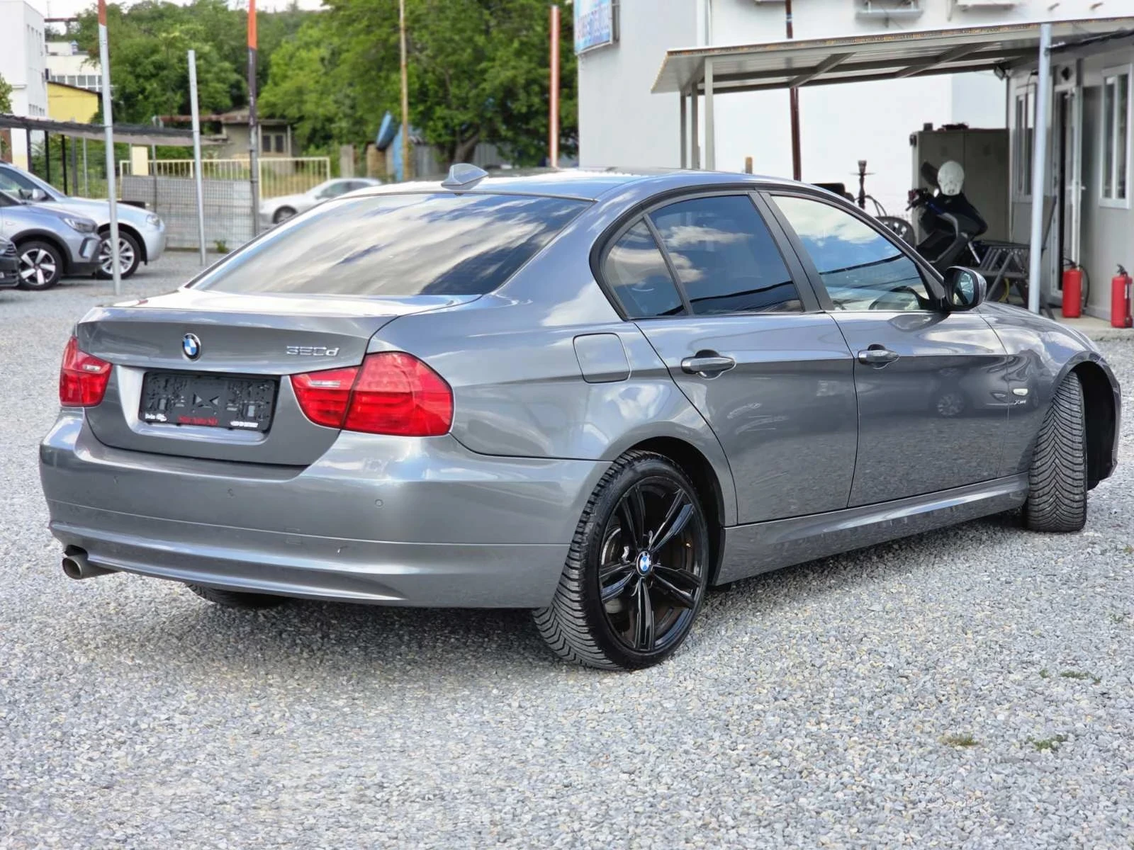 BMW 320 X-Drive Swiss, снимка 5 - Автомобили и джипове - 54980837