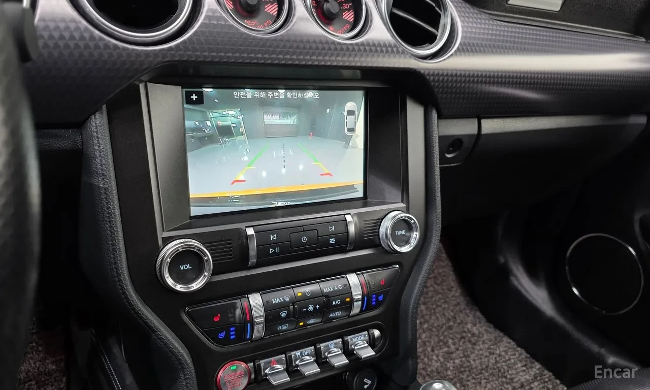 Ford Mustang DIGITALDISTRONIC/LANE ASSIST/ОБДУХВАНЕ / 2 Ключа, снимка 11 - Автомобили и джипове - 55091854