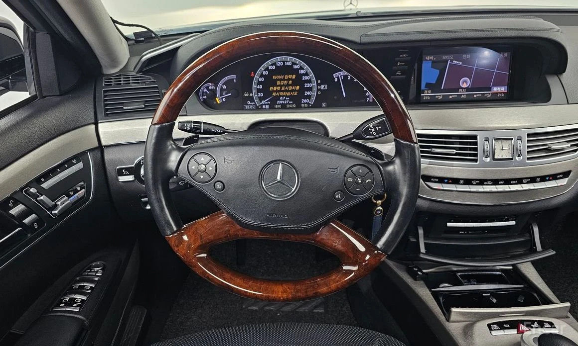 Mercedes-Benz S 500, снимка 13 - Автомобили и джипове - 55776737