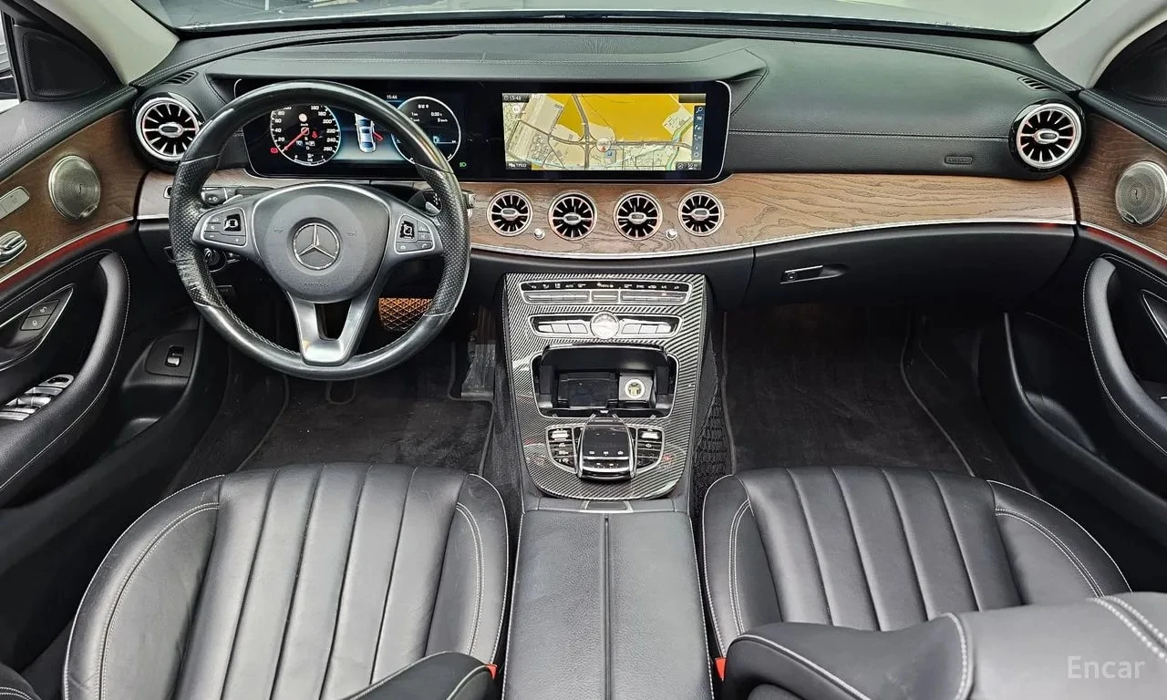 Mercedes-Benz E 220 * FULL DIGITAL * BURMESTER * ХЕД-ЪП * 360, снимка 7 - Автомобили и джипове - 56083603