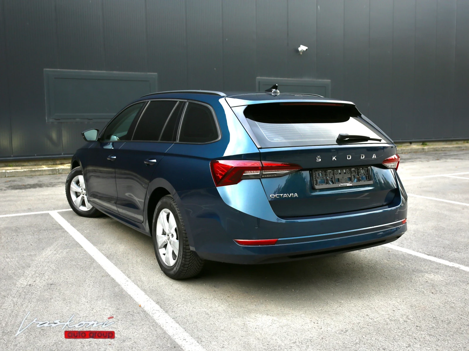 Skoda Octavia 2.0 TDI УНИКАТ, снимка 3 - Автомобили и джипове - 56632676