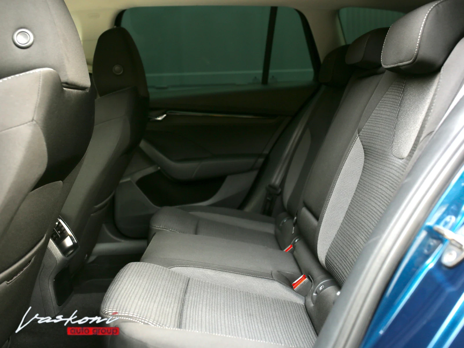Skoda Octavia 2.0 TDI УНИКАТ, снимка 15 - Автомобили и джипове - 56632676