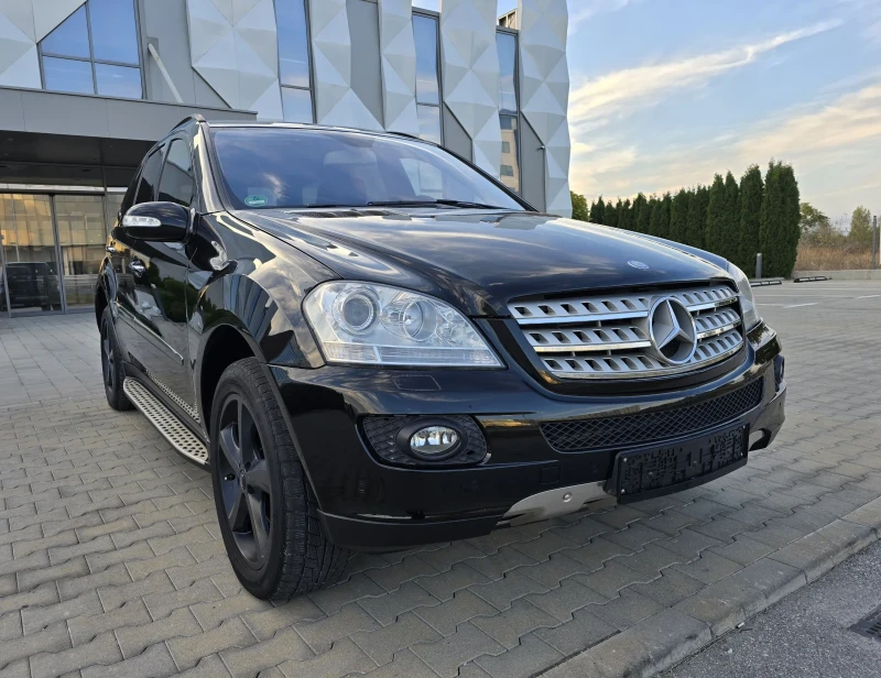 Mercedes-Benz ML 320 Cdi Navi.Harman Kardon.AIRMATIC, снимка 2 - Автомобили и джипове - 47623278