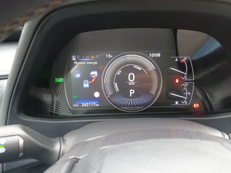 Lexus UX 250h LUXURY, снимка 13 - Автомобили и джипове - 51875686