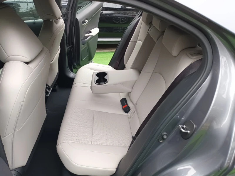 Lexus UX 250h LUXURY, снимка 9 - Автомобили и джипове - 51875686