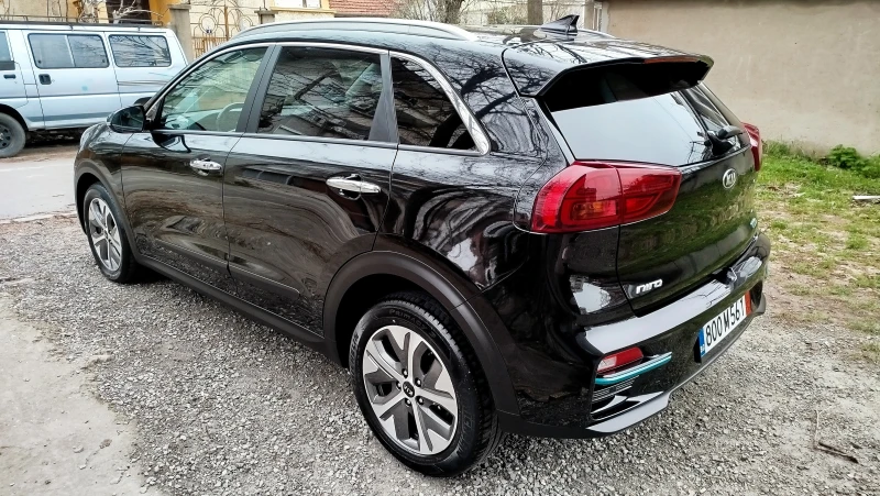 Kia Niro 64 kWh FACELIFT * FULL LED * ПАНОРАМА * НОВА, снимка 6 - Автомобили и джипове - 52790453
