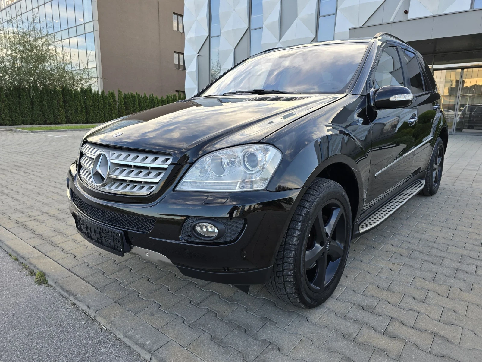 Mercedes-Benz ML 320 Cdi Navi.Harman Kardon.AIRMATIC - [1] 