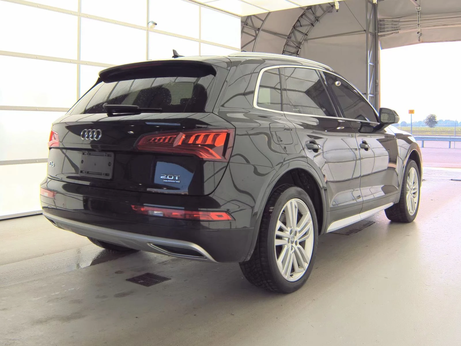 Audi Q5 Matrix* Bang&Olufsen 3D* Диг.табло* М.Точка* Пано* - изображение 4