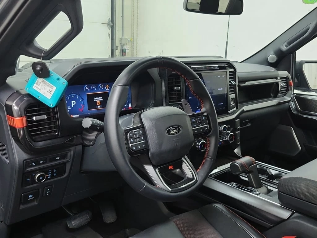 Ford F150 * RAPTOR CREW CAB SHORT BED * CARFAX * БЕЗ ПЪРВОНА - изображение 10