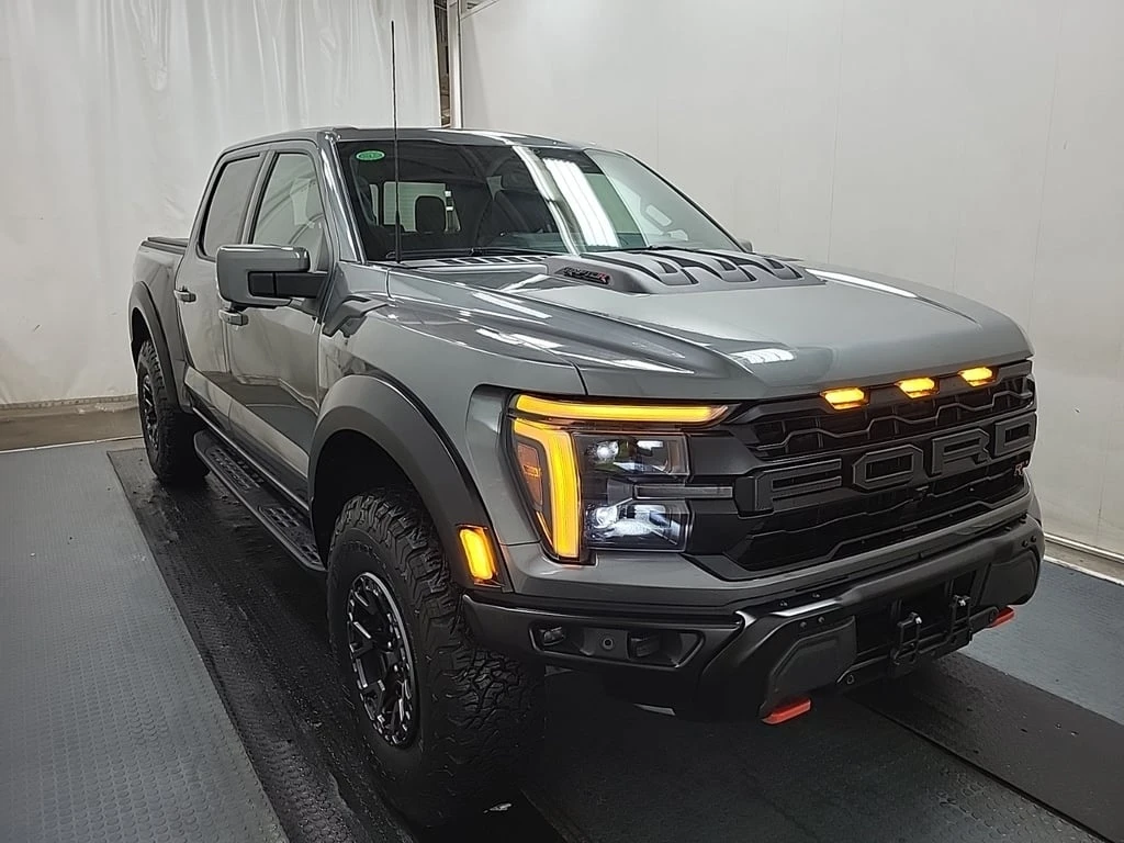 Ford F150 * RAPTOR CREW CAB SHORT BED * CARFAX * БЕЗ ПЪРВОНА - изображение 2