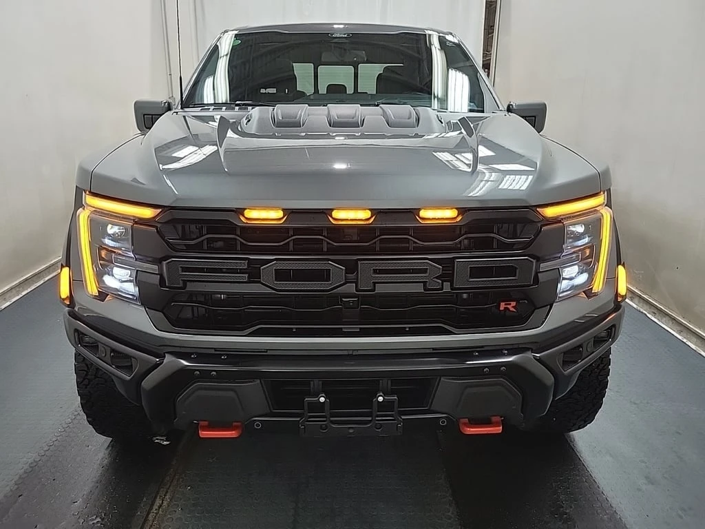 Ford F150 * RAPTOR CREW CAB SHORT BED * CARFAX * БЕЗ ПЪРВОНА - изображение 8