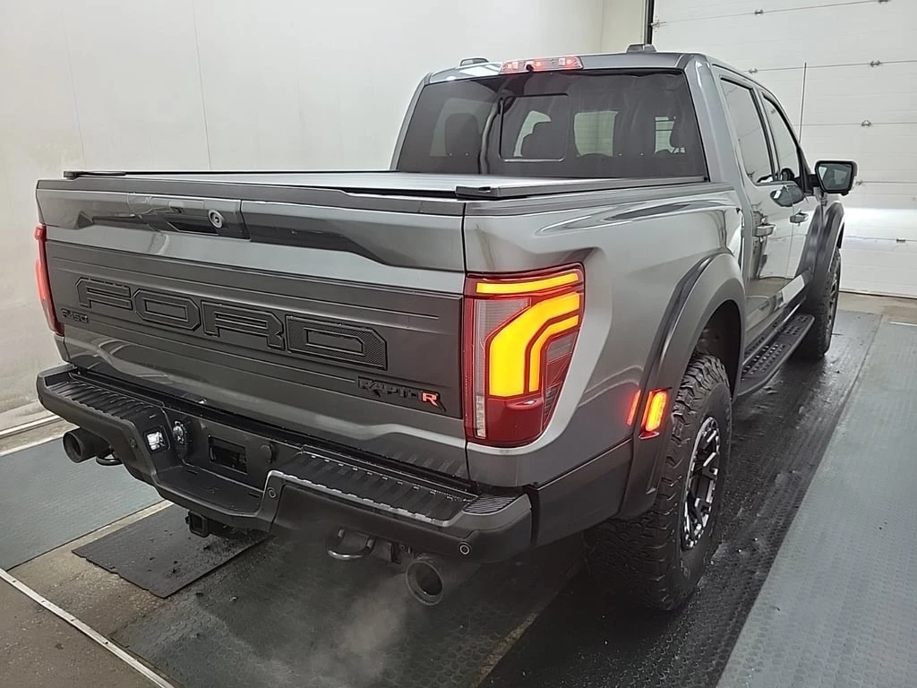 Ford F150 * RAPTOR CREW CAB SHORT BED * CARFAX * БЕЗ ПЪРВОНА - изображение 3