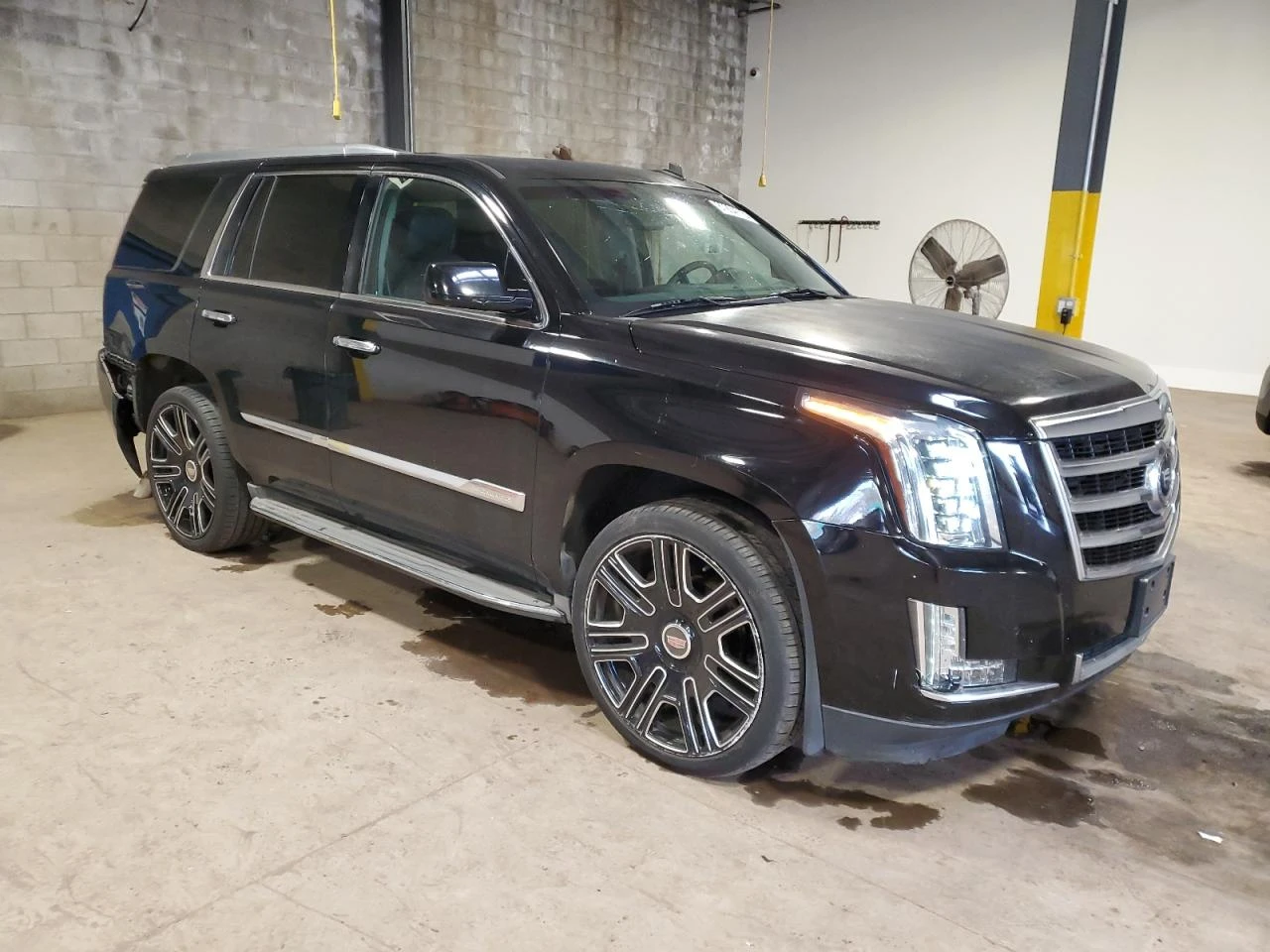 Cadillac Escalade PREMIUM AWD/ФИНАНСИРАНЕ - изображение 4