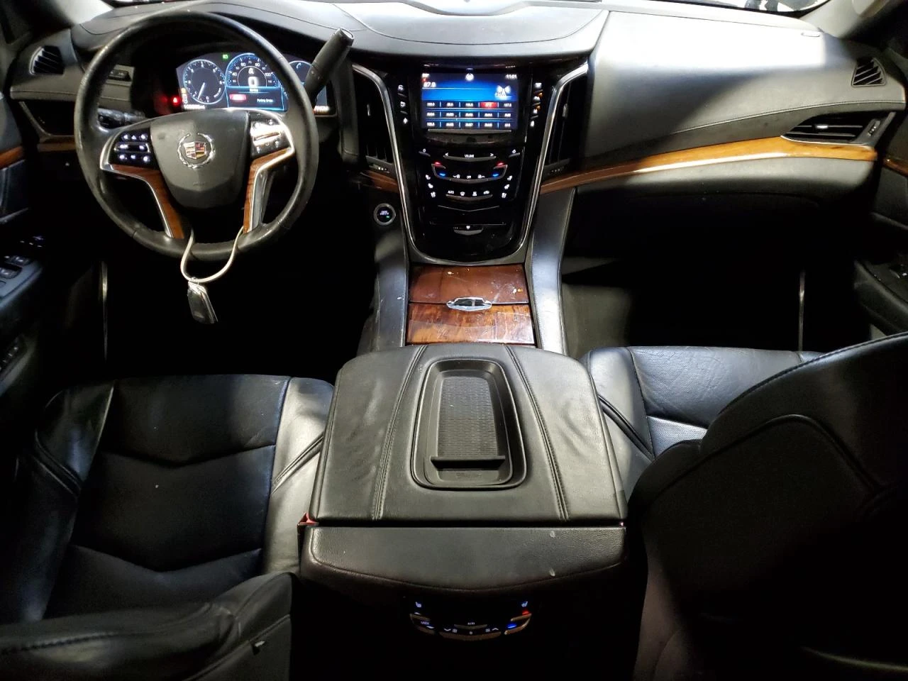 Cadillac Escalade PREMIUM AWD/ФИНАНСИРАНЕ - изображение 8