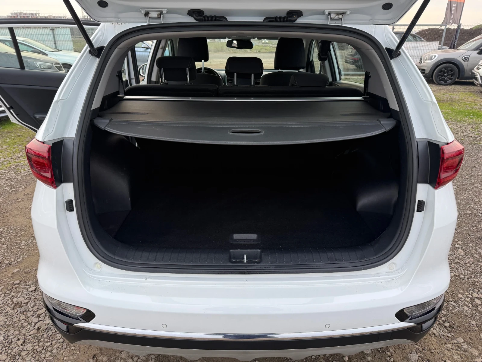 Kia Sportage 1.6 FACELIFT 4�4 ��������� ��������� | Mobile.bg � ����������� 10