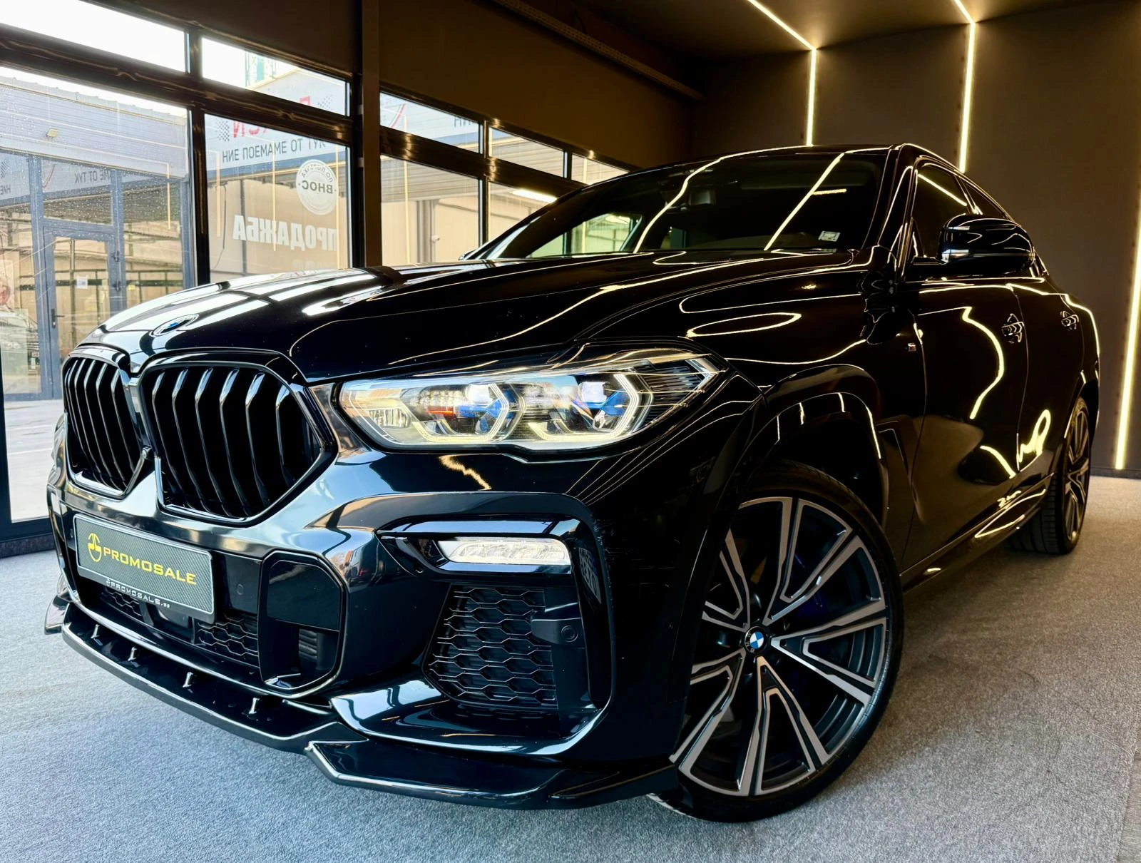 BMW X6 M50i* xDrive* V8 TwinPower* Лизинг, снимка 3 - Автомобили и джипове - 53712622