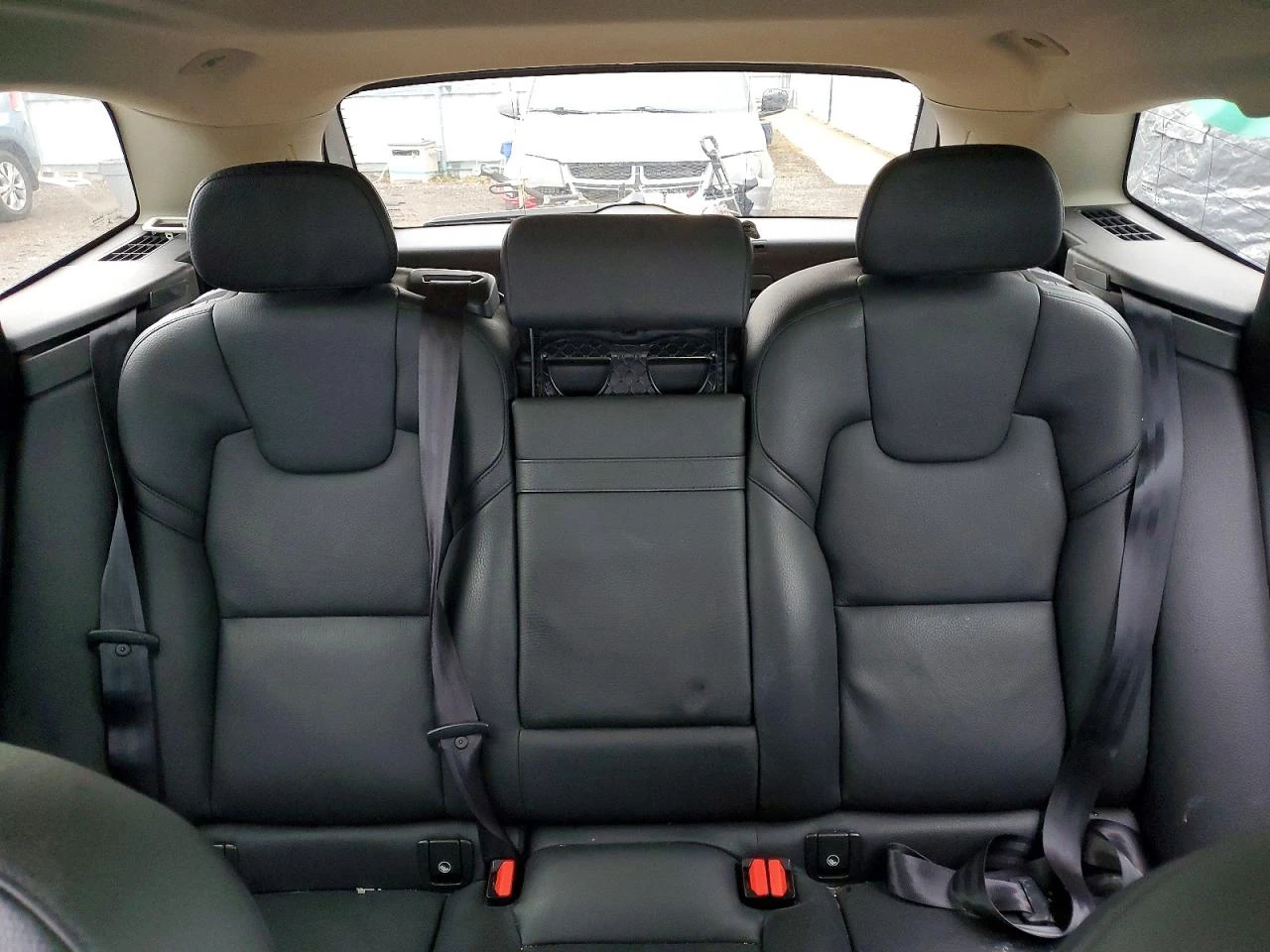 Volvo XC60 T6 AWD Momentum, снимка 10 - Автомобили и джипове - 54102642