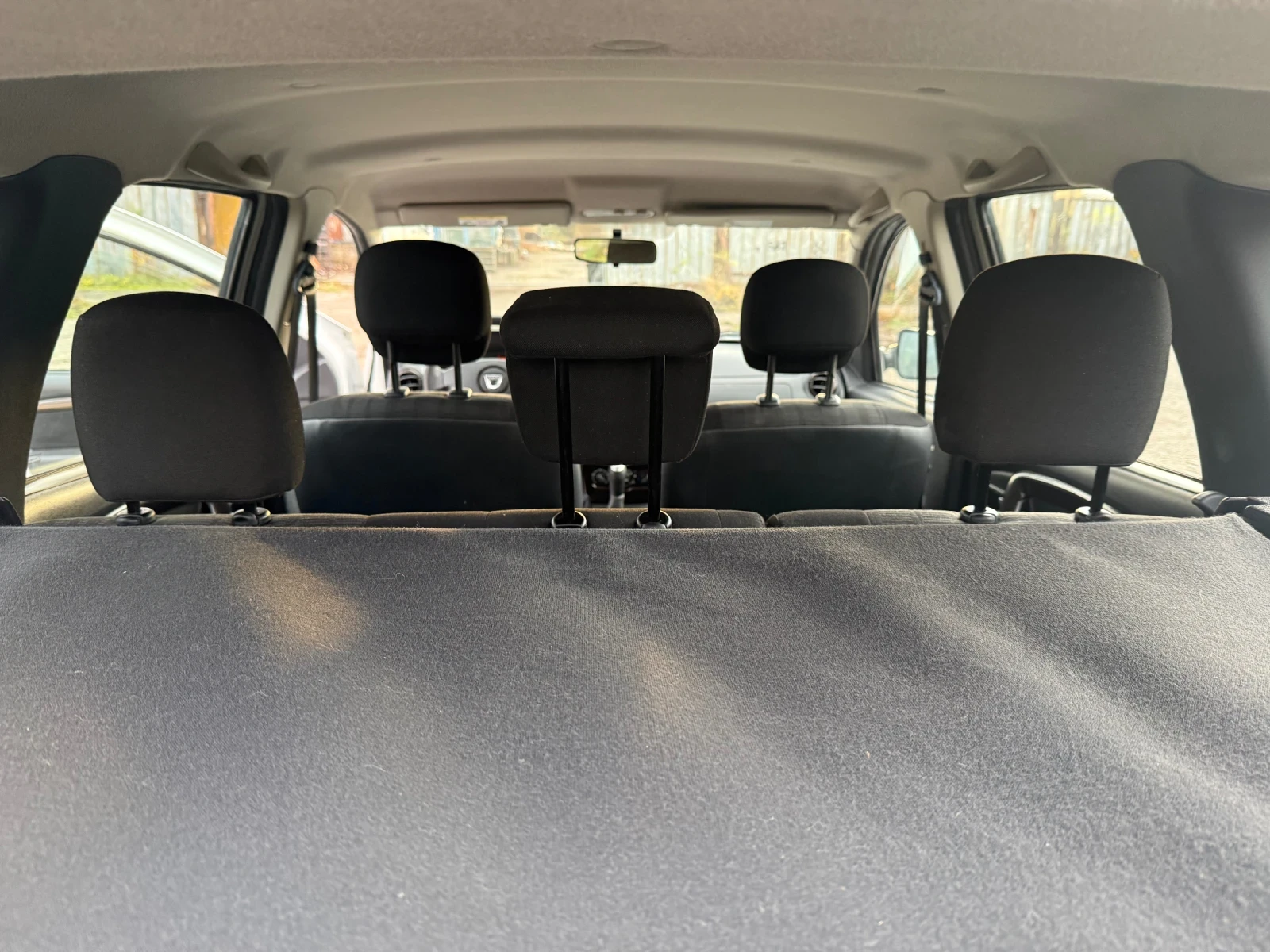 Dacia Duster 1.6i ГАЗ ИТАЛИЯ, снимка 10 - Автомобили и джипове - 54349324