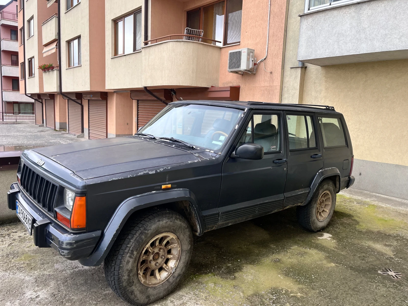 Jeep Cherokee