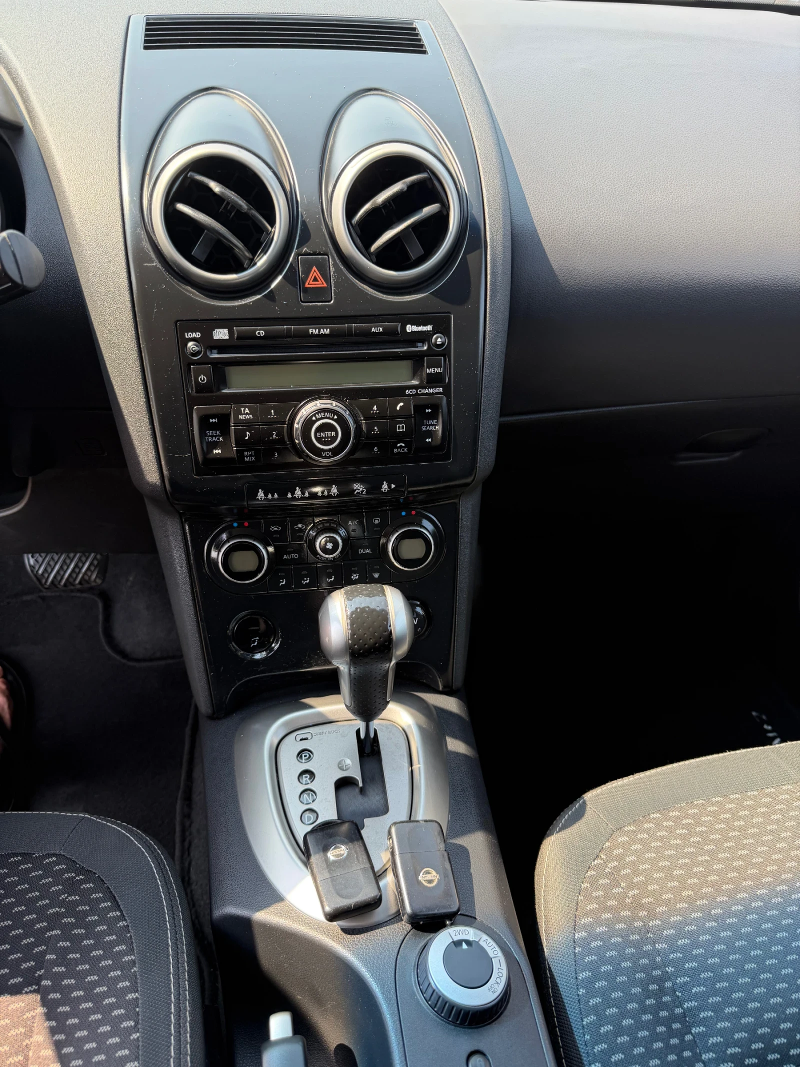 Nissan Qashqai 2.0 ������ ��� ������� 4x4 �������� 6+ 1 | Mobile.bg � ����������� 13