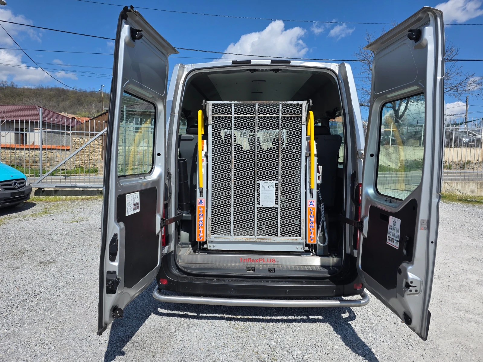 Renault Master 2.3dci 8+ 1 Рампа за хора с увреждания, снимка 9 - Бусове и автобуси - 54138141