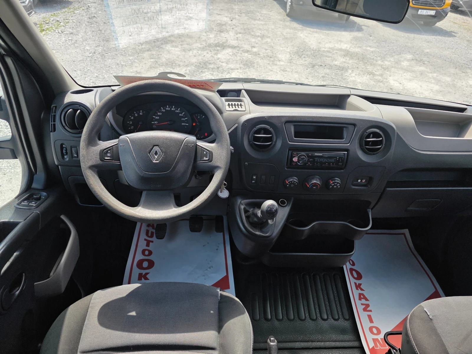 Renault Master 2.3dci 8+ 1 Рампа за хора с увреждания, снимка 16 - Бусове и автобуси - 54138141