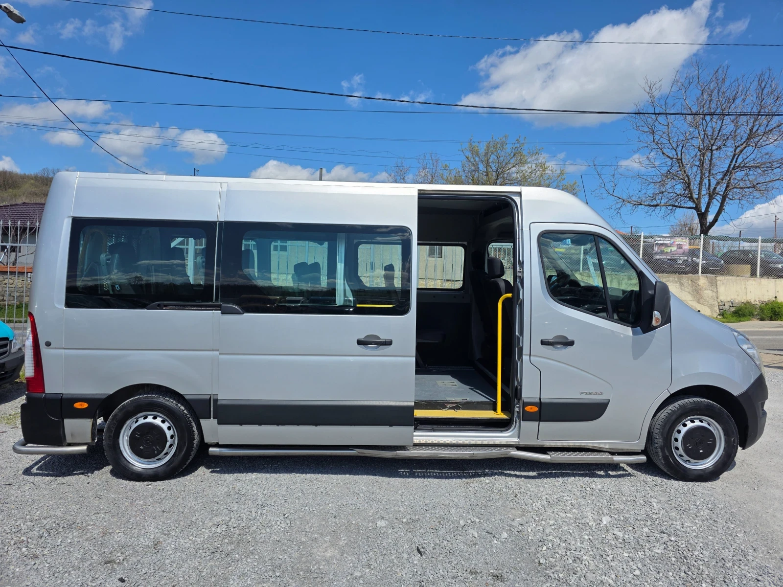 Renault Master 2.3dci 8+ 1 Рампа за хора с увреждания, снимка 8 - Бусове и автобуси - 54138141
