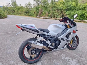 Обява за продажба на Suzuki Gsxr 1000 ~5 500 лв. - изображение 2 | Auto.bg Обява за продажба на Suzuki Gsxr 1000 ~5 500 лв. - изображение 2