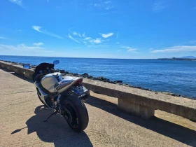 Обява за продажба на Suzuki Gsxr 1000 ~5 500 лв. - изображение 3 | Auto.bg Обява за продажба на Suzuki Gsxr 1000 ~5 500 лв. - изображение 3