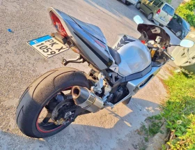 Обява за продажба на Suzuki Gsxr 1000 ~5 500 лв. - изображение 11 | Auto.bg Обява за продажба на Suzuki Gsxr 1000 ~5 500 лв. - изображение 11