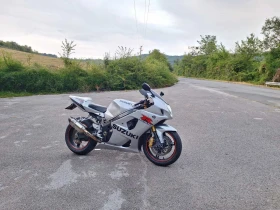 Обява за продажба на Suzuki Gsxr 1000 ~5 500 лв. - изображение 10 | Auto.bg Обява за продажба на Suzuki Gsxr 1000 ~5 500 лв. - изображение 10