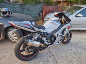 Обява за продажба на Suzuki Gsxr 1000 ~5 500 лв. - изображение 4 | Auto.bg Обява за продажба на Suzuki Gsxr 1000 ~5 500 лв. - изображение 4