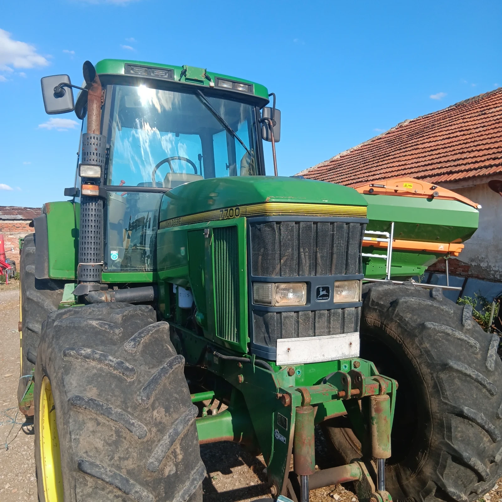 Трактор John Deere 7700 - изображение 2