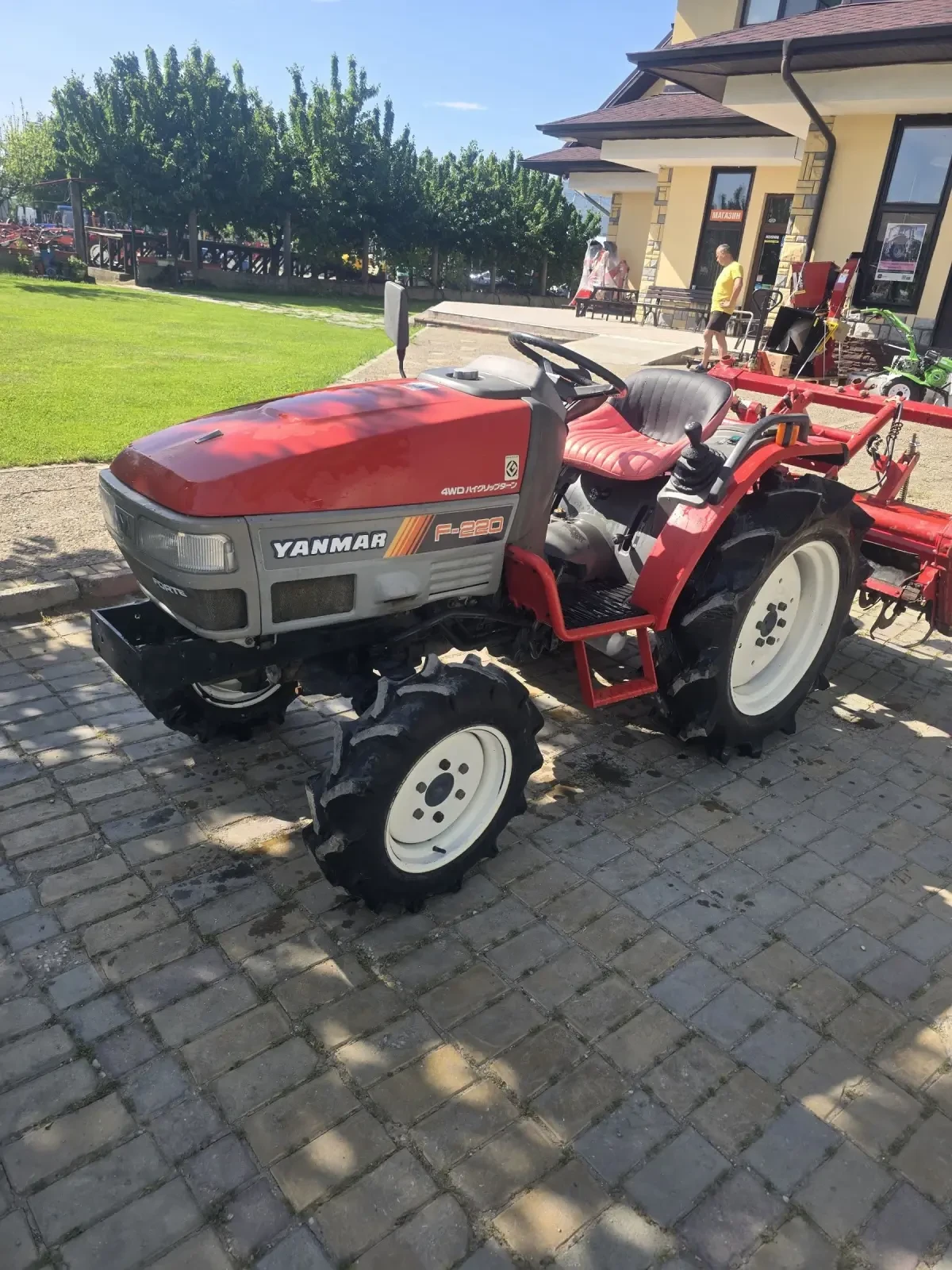 Трактор Yanmar F 220, снимка 2 - Селскостопанска техника - 54696375