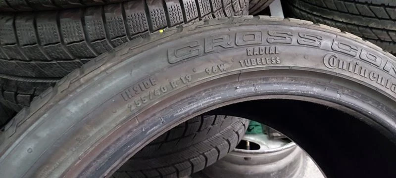 Гуми Летни 235/45R19, снимка 8 - Гуми и джанти - 33171841