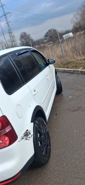 VW Touran 2000 TDI, снимка 4
