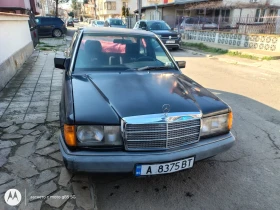 Mercedes-Benz 190 седан, снимка 1