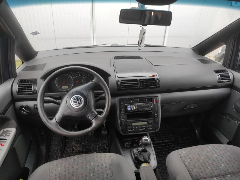 VW Sharan 1.9 116, снимка 10 - Автомобили и джипове - 47881046