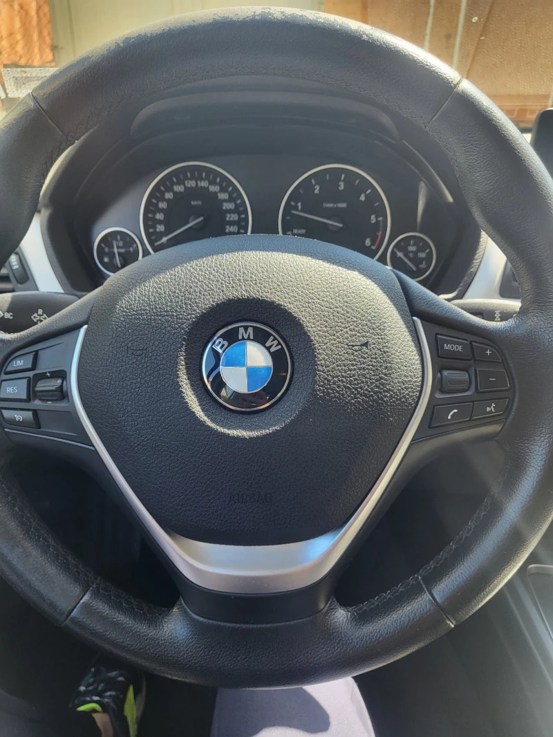 BMW 320, снимка 13 - Автомобили и джипове - 47348679