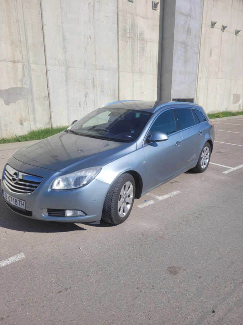 Opel Insignia 2.0 Sports Tourer, снимка 2 - Автомобили и джипове - 47570479