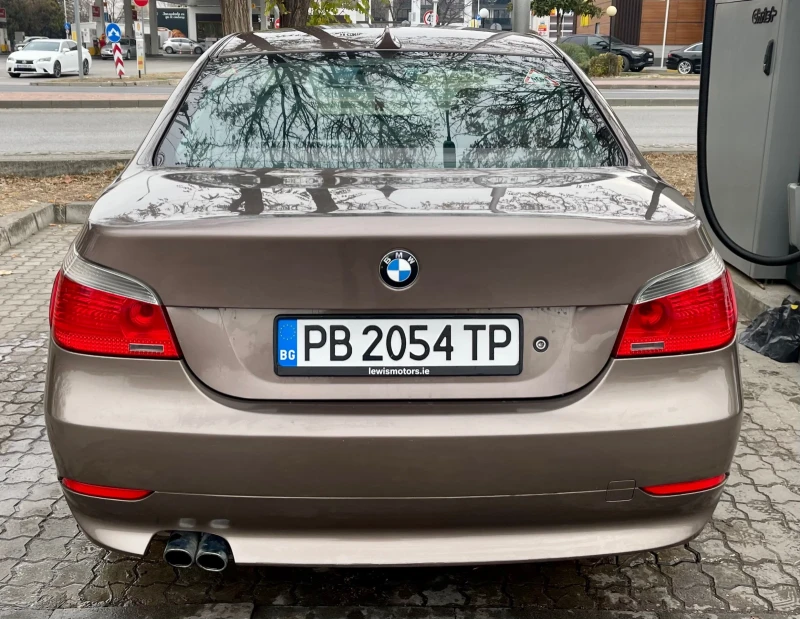 BMW 520, снимка 4 - Автомобили и джипове - 48485190