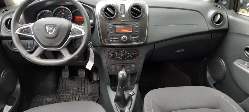 Dacia Sandero 1.0 SCe, снимка 9 - Автомобили и джипове - 49534393