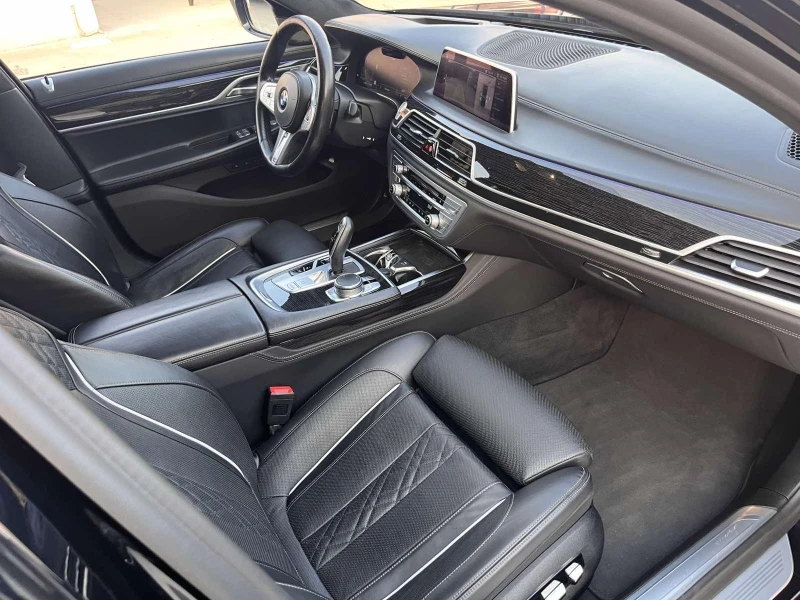 BMW 750, снимка 9 - Автомобили и джипове - 51676360
